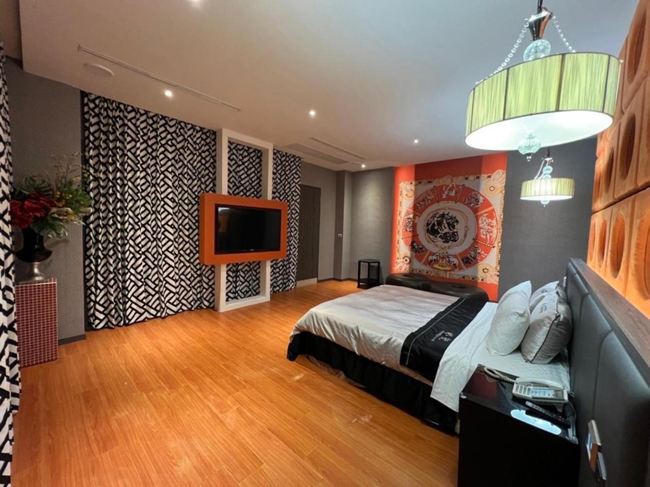 Aquarius Motel Taichung Exterior foto